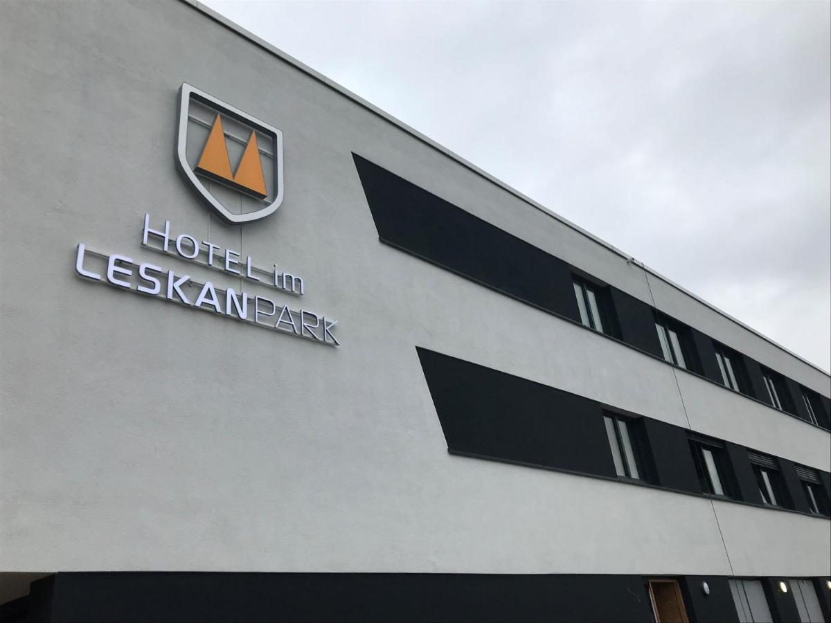 Hotel Im Leskanpark Cologne Exterior photo
